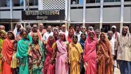 शेखपुरा: निमी में बरसों से रह रहे 65 घरों को तोड़ने का मिला नोटिस प्रभावित लोगों ने DM से हस्तक्षेप करने की लगाई गुहार#jansamasya