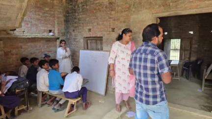 मछलीशहर: सुजानगंज में बिना मान्यता के चल रहे विद्यालय को खंड शिक्षा अधिकारी ने कराया बंद