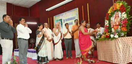 ದಾವಣಗೆರೆ: ಧರ್ಮರಕ್ಷಣೆ ಜಗತ್ತಿಗೆ ಸಾರಿ ಹೇಳಿದವರಲ್ಲಿ ಶಂಕರಾಚಾರ್ಯರು ಮೊದಲಿಗರು: ನಗರದಲ್ಲಿ ಜಿಲ್ಲಾಧಿಕಾರಿ ಗಂಗಾಧರಸ್ವಾಮಿ