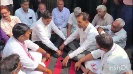 खैर: खैर तहसील के रजिस्ट्रार ऑफिस में फ्रंट ऑफिस खोले जाने के विरोध में अधिवक्ता और विधायक ने किया धरना