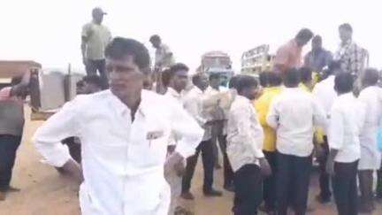తాడిపత్రి: కడపలో జరుగుతున్న మహానాడు బహిరంగ సభకు వంద బస్సులు, భారీ కాన్వాయ్ తో వెళ్లిన తాడిపత్రి ఎమ్మెల్యే జేసీ అస్మిత్ రెడ్డి