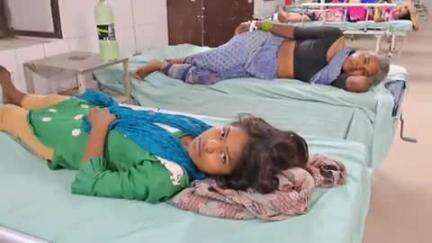 फिरोज़ाबाद: गांव अन्ते की मढैईया में एक ही परिवार के 7 लोग फूड पॉइज़निंग का शिकार हुए