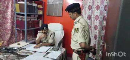 शिवहर: गुरुवार देर रात एसपी ने पिपराही व पुरनहिया थाना का किया निरीक्षण, दिए कई दिशा-निर्देश
