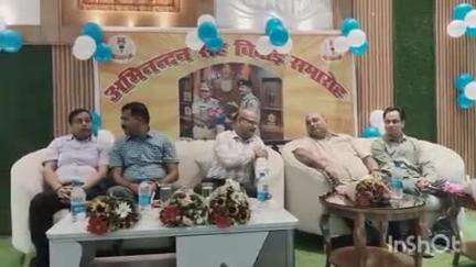 गढ़वा: गढ़वा शहर के होटल शिवाय में निवर्तमान पुलिस अधीक्षक दीपक कुमार पांडे के सम्मान में विदाई समारोह आयोजित