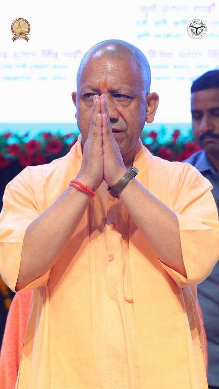 डबल इंजन की सरकार ने प्रदेश में 23 लाख हेक्टेयर भूमि को अतिरिक्त सिंचाई की सुविधा भी उपलब्ध कराई है

#NayeBharatKaNayaUP