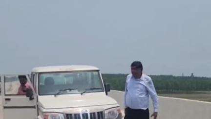 जगाधरी: नगली घाट पर बन रहे पुल में घटिया सामग्री की सूचना पर चंडीगढ़ से पहुंची विजिलेंस टीम, लिए सैंपल