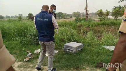 धौलाना: धौलाना मार्ग पर नहर में सूटकेस में अज्ञात महिला का शव मिलने से मचा हड़कंप, पुलिस और फोरेंसिक टीम मौके पर जांच में जुटी