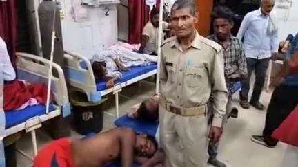 हाथरस: गांव शाहपुर कला में एक युवक को भाभी ने सिर में ईंट मारकर किया घायल, पुलिस ने शिकायत पर कराया युवक का डॉक्टरी परीक्षण