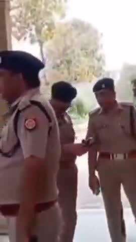 कानपुर: प्रधानमंत्री के आगमन पर पुलिस ने कड़ी सुरक्षा व्यवस्था की, ड्रोन पर प्रतिबंध और सोशल मीडिया पर नजर रखी जाएगी
