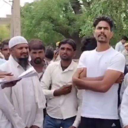 मालाखेड़ा: अकबरपुर गांव में ईदगाह की जमीन पर सड़क बनाने को लेकर विशेष समुदाय के लोगों ने किया विरोध, आंदोलन की दी चेतावनी