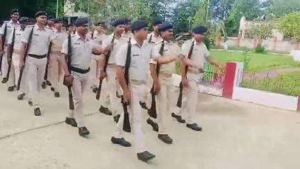 आज दिनांक-30.05.2025 को पुलिस अधीक्षक,बाँका के निर्देशानुसार पुलिस केंद्र,बाँका में परेड का आयोजन किया गया ।
