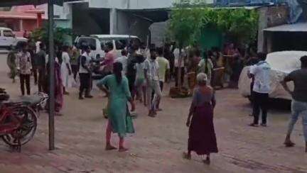 ભરૂચ: ભરૂચના નિકોરા ગામમાં પ્રેમલગ્નનો મામલે ધીંગાણું સર્જાતા ચાર લોકોને ઇજાઓ પહોંચી હતી