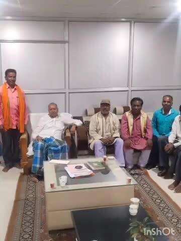 चतरा: चतरा जिला झारखंड आंदोलनकारी संघर्ष मोर्चा के जिलाध्यक्ष के नेतृत्व में चतरा सांसद से मिले