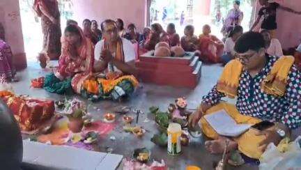 ଝାରସୁଗୁଡା: ସିଂହାରପୁର ମନ୍ଦିରରେ ଶୀତଳ ଷଷ୍ଠୀ ଯାତ୍ରା ତଥା ଶିବ ବିବାହ ମହୋତ୍ସବ ଆଜିଠାରୁ ସମ୍ପୂର୍ଣ ରୀତିନୀତିରେ ଆରମ୍ଭ ହୋଇଛି