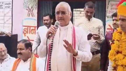 राजगढ़: होलुहेड़ी खुर्द गांव के प्राथमिक विद्यालय में पदस्थ सहायक शिक्षक हुए सेवानिवृत, विदाई समारोह में MP रोडमल नागर रहे मौजूद