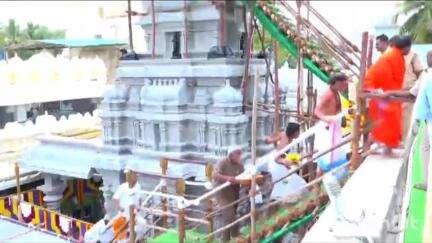పూతలపట్టు: కాణిపాక ఆలయ అనుబంధ ఆలయమైన వీరాంజనేయ స్వామి ఆలయంలో మహా కుంభాభిషేకం