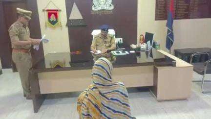अकबरपुर: माती पुलिस कार्यालय में SP ने पीड़ितों व फरियादियों की सुनी समस्याएं, सभी संबंधित को निस्तारण के लिए दिए निर्देश