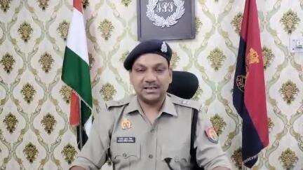 मेरठ:-सरदार सिंह फिलिंग स्टेशन पैट्रोल पम्प पेपला थाना क्षेत्र जानी में सेल्समैन के साथ हुयी डकैती की घटना का पर्दाफाश।
