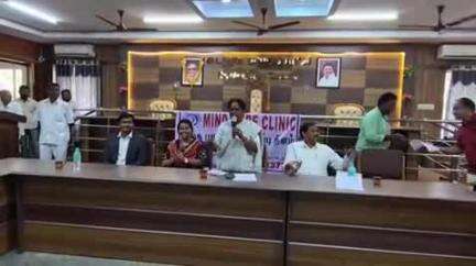 கடலூர்: கடலூர் மாநகராட்சி அலுவலகத்தில் உலக புகையிலை தினத்தை முன்னிட்டு மேயர் சுந்தரி ராஜா தலைமையில் உறுதிமொழி ஏற்பு நிகழ்ச்சி நடைபெற்றது