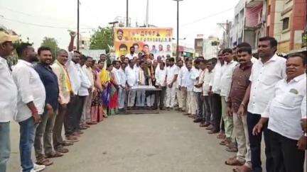 సిరిసిల్ల: పట్టణంలో ఘనంగా మంత్రి శ్రీధర్‌ బాబు జన్మదిన వేడుకలు