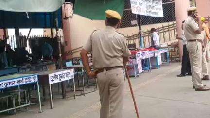 जयपुर: जयपुर में दो कोर्ट को ईमेल पर बम से उड़ाने की मिली धमकी, प्रशासन में मचा हड़काम, पुलिस के आला अधिकारी पहुंचे मौके पर