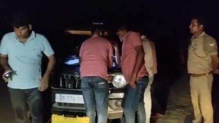 सिकंदरा: सिहुरा गांव के पास जंगलों में ट्रक जलाकर ड्राइवर को मारने वाले बदमाशों से पुलिस की मुठभेड़, दो आरोपी घायल