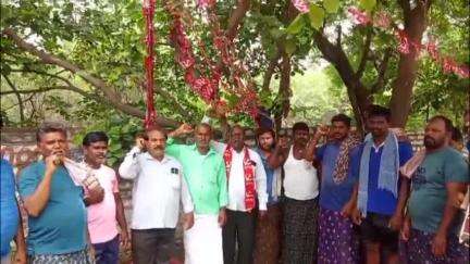 పాణ్యం: జులై 9వ తేదీన  కార్మిక హక్కుల కోసం సిద్ధం కావాలి , కల్లూరు ఎస్టేట్లో లో CITU న్యూ సిటీ కార్యదర్శి సాయిబాబా