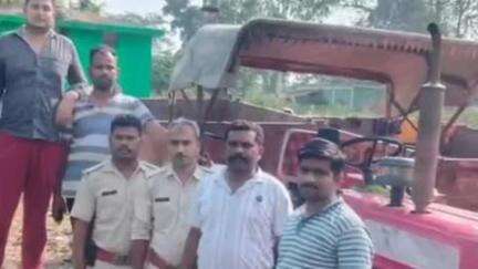 मानपुर: बांधवगढ़ टाइगर रिजर्व के धमोखर क्षेत्र में रेत का अवैध खनन करते ट्रैक्टर ट्रॉली जब्त, मामला दर्ज
