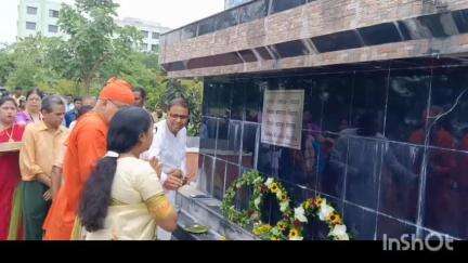 পুরুলিয়া ১: skbu তে স্বামী বিবেকানন্দের মূর্তি উন্মোচন ও রূপান্তর কেন্দ্রের উদ্ভাবন অনুষ্ঠানে উপস্থিত মন্ত্রী সভাধিপতি, এডিএম