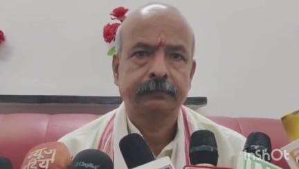 सिविल लाइन स्थित पीडब्ल्यूडी गेस्ट हाउस में UP गौ सेवा आयोग के अध्यक्ष रमाकांत उपाध्याय ने प्रेस वार्ता में दिया बयान