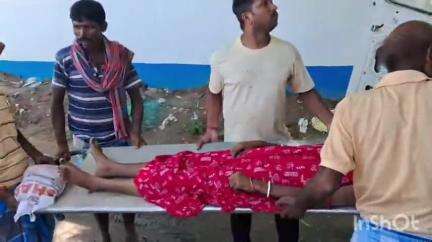 মানিকচক: ছোট ধরমপুর এলাকায় গৃহবধুর ঝুলন্ত দেহ উদ্ধার করে ময়নাতদন্ত পাঠালো মানিকচক থানা পুলিশ
