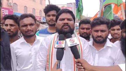భూపాలపల్లి: జిల్లా కేంద్రంలోని అంబేద్కర్ కూడలిలో యూత్ కాంగ్రెస్ ఆధ్వర్యంలో రాష్ట్ర మంత్రి శ్రీధర్ బాబు జన్మదిన వేడుకలు