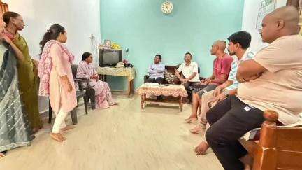 अर्जुनी मोरगाव: कन्होली येथे स्व.श्री.महेंद्रजी रहेले यांच्या निवासस्थानी जिल्हा परिषद अध्यक्ष लायकराम भेंडारकर यांनी दिली सांत्वनपर भेट