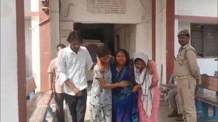 मथुरा: वृंदावन में जमीनी विवाद को लेकर परिवार में खूनी संघर्ष, नामजदों ने हथौड़े से मां-बेटी पर किया हमला