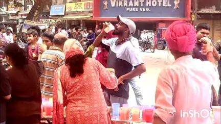 होशंगाबाद नगर: सात रास्ते स्थित काली मंदिर परिसर में सिख समाज के पांचवें गुरु अर्जन देव के बलिदान दिवस पर शरबत का किया गया वितरण