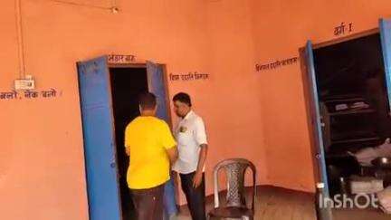 मढ़ौरा: मिर्जापुर में मध्य विद्यालय के भंडार कक्ष का ताला तोड़कर हुई चोरी