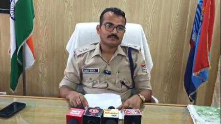 रुद्रप्रयाग: रुद्रप्रयाग पुलिस ने हैलीकॉप्टर टिकटों की कालाबाजारी करने वाले गिरोह के 2 अभियुक्तों को किया गिरफ्तार