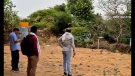 लालसोट: महला ढाणी में पहाड़ी से उतरकर पुराने महल के समीप बघेरा आने से फैली दहशत, वन विभाग की टीम ने पकड़ने के लिए लगाया पिंजरा