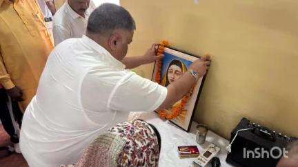 लखनपुर: लखनपुर न.पं. सभाकक्ष में अहिल्याबाई होलकर जयंती के अवसर पर स्वच्छता दीदियों का सम्मान समारोह, विधायक हुए शामिल