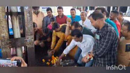 আলিপুরদুয়ার ১: শোভাগঞ্জ এলাকায় মনোজিৎ নাগ বাস টার্মিনাসের সংস্কারের কাজের সূচনা,শিলান্যাস হয়েছিল মুখ্যমন্ত্রীর হাতে