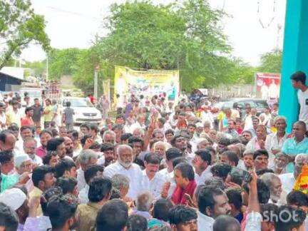 కోడుమూరు: రేమటలో ఊరువాకిలి ప్రారంభోత్సవంలో పాల్గొన్న ఎంపీ బస్తిపాటి నాగరాజు, కేడిసిసి చైర్మన్ విష్ణువర్ధన్ రెడ్డి