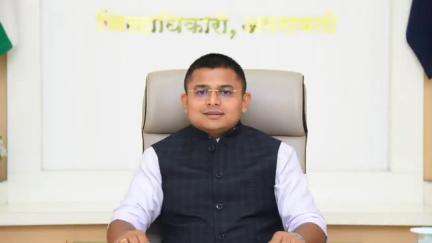 अमरावती: नवे जिल्हाधिकारी आशिष येरेकर रुजू; पदाचा कार्यभार स्वीकारला