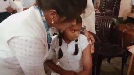 झाझा: झाझा के दो अलग-अलग स्कूलों में सर्वाइकल कैंसर से बचाव के लिए दो दिन के कैम्प में 294 बच्चियों को लगा HPV का टीका