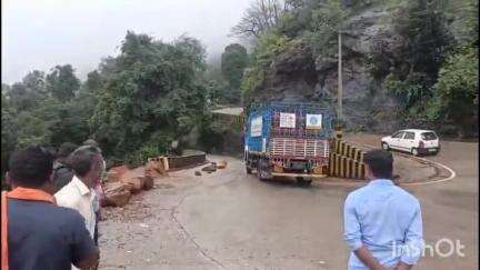ಹೊಸನಗರ: ಅಪಾಯಕಾರಿ ಹಂತದಲ್ಲಿ ಹುಲಿಕಲ್ ಘಾಟ್
#localissue@