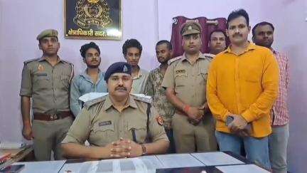 बस्ती: पुरानी बस्ती थाने की पुलिस ने प्लास्टिक कॉम्प्लेक्स से तीन जालसाजों को किया गिरफ्तार