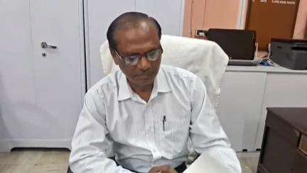 কেশপুর: আদিবাসীদের আন্দোলন আমি ঊর্ধ্বতন কর্তৃপক্ষকে জানানো ছাড়া কিছুই করতে পারব না, বললেন কেশপুর কলেজের অধ্যক্ষ