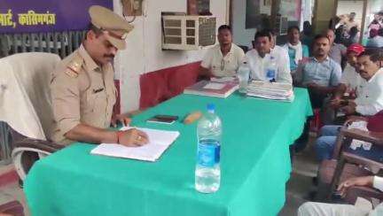 सगड़ी: बिलरियागंज थाना पर आगामी बकरीद के मद्देनज़र थानाध्यक्ष के नेतृत्व में पीस कमेटी की बैठक आयोजित, दिए गए दिशा निर्देश