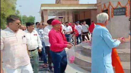 पंचकूला: रेलवे स्टेशन कालका में शहीदों की याद में श्रद्धांजलि समारोह आयोजित, ऑल इंडिया रेलवे मेंस फेडरेशन के महामंत्री भी शामिल