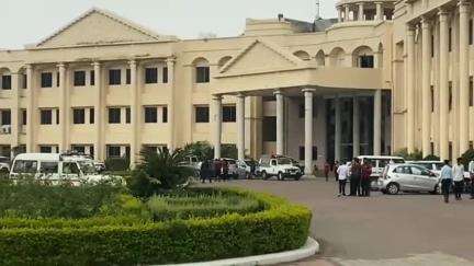 भोपाल टीआईटी कॉलेज विवाद: डायरेक्टर अरुण पांडे पर छेड़छाड़ के आरोप, जांच में देरी और प्रभावशाली हस्तक्षेप के सवाल