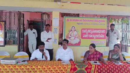 ఉదయగిరి: నరవాడ వెంగమాంబ బ్రహ్మోత్సవాల సందర్భంగా తాత్కాలిక దుకాణల ఏర్పాటుకు వేలంపాట నిర్వహణ